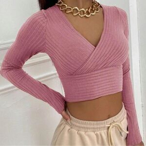 Baby pink V style crop top